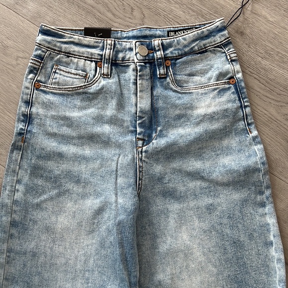 Blanknyc revolve straight leg raw hem ribcage denim - Picture 4 of 8